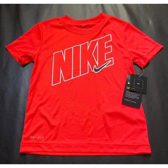 NWT Nike Athletic Set Boys Size 5 - Picture 2 of 3